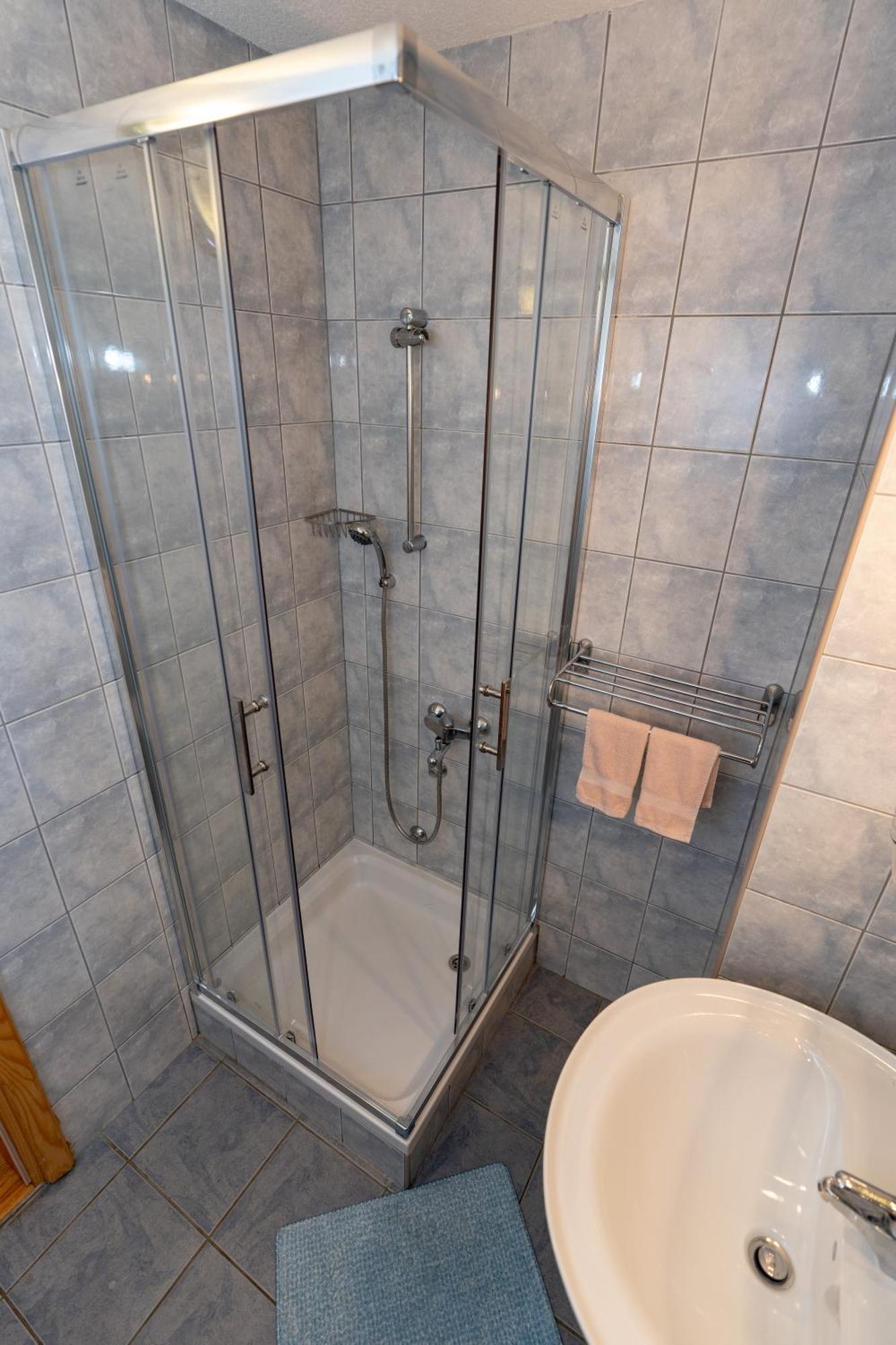 Apartman Miramare Оточац Экстерьер фото