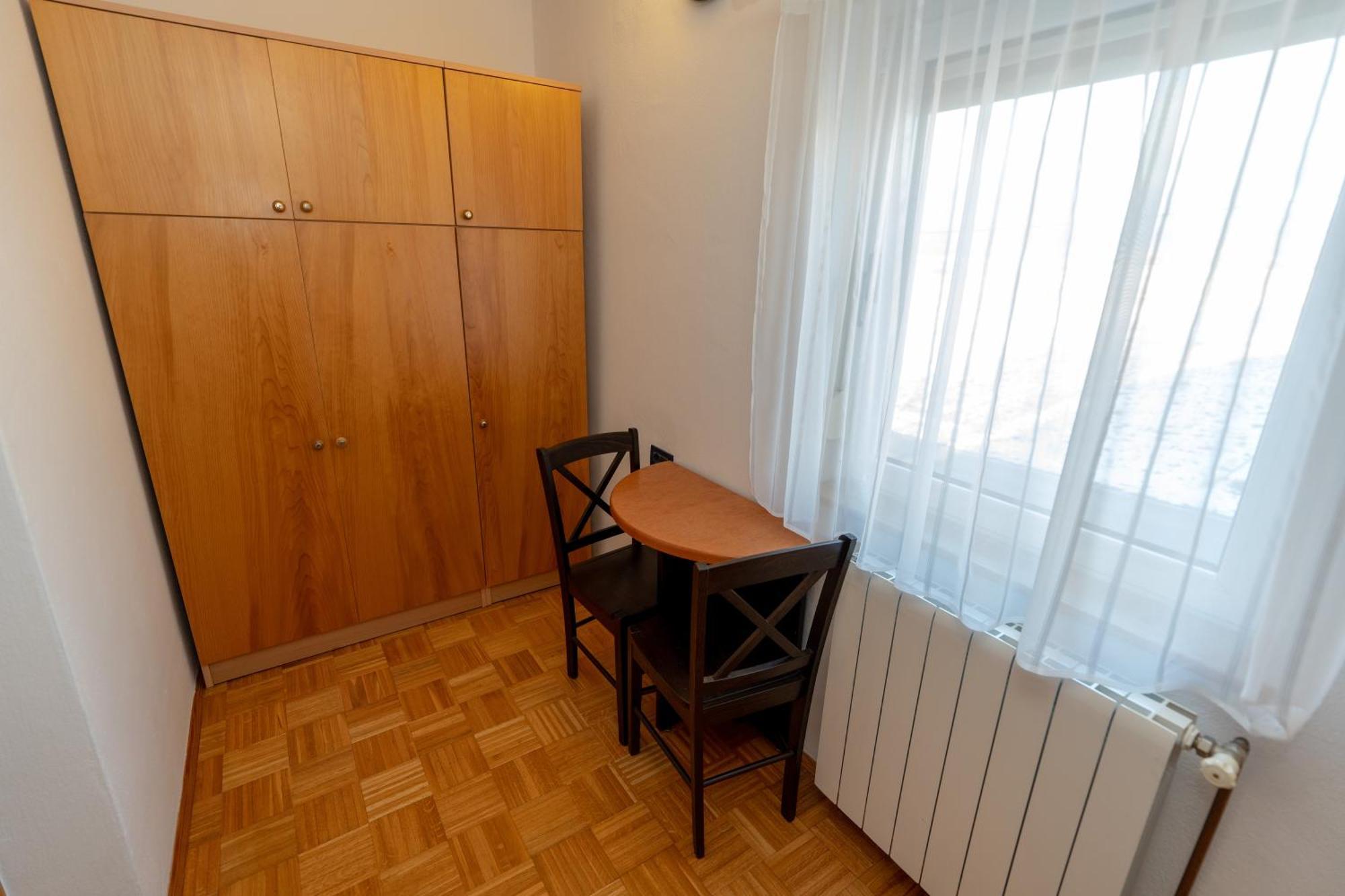 Apartman Miramare Оточац Экстерьер фото