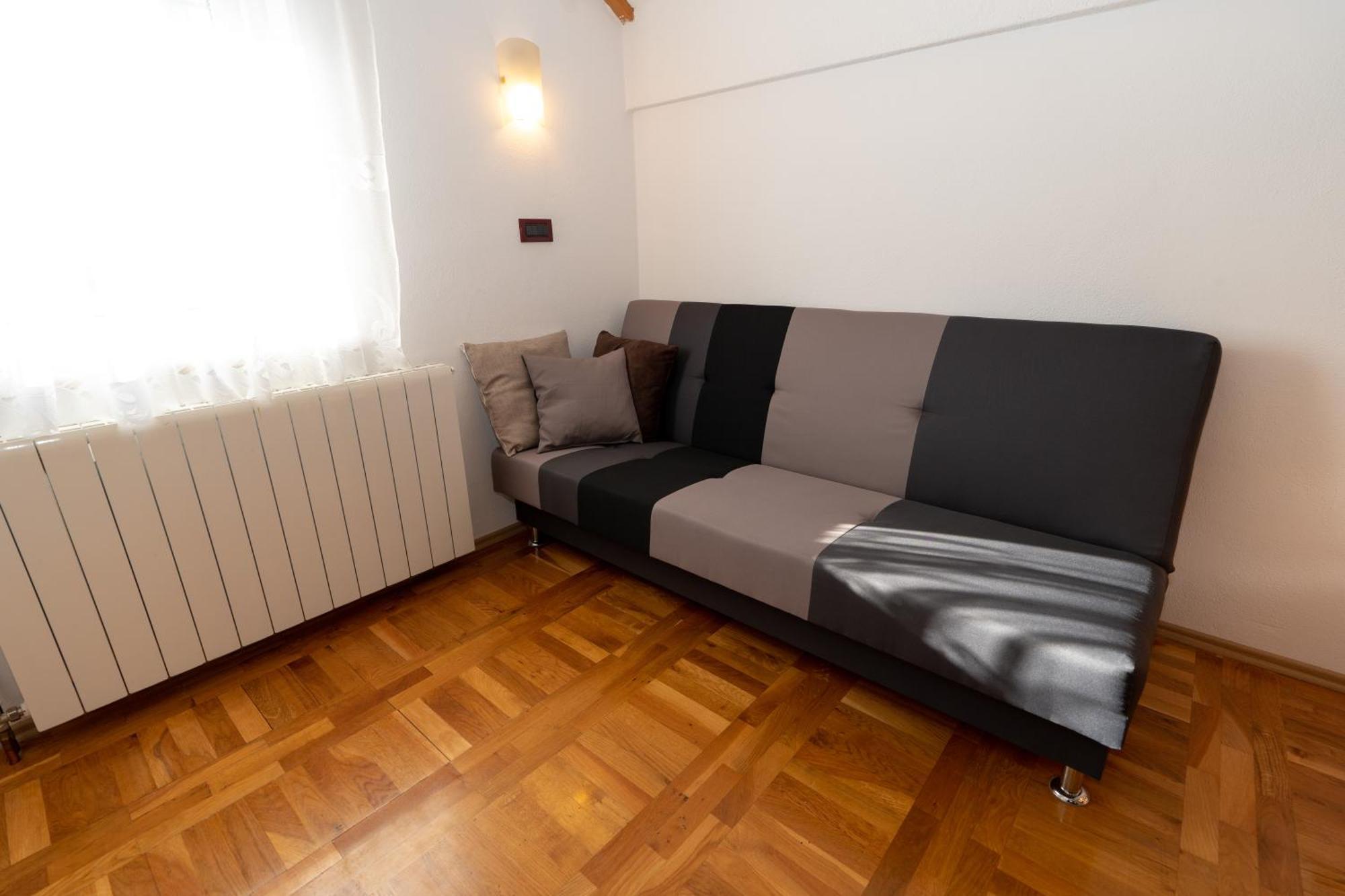 Apartman Miramare Оточац Экстерьер фото