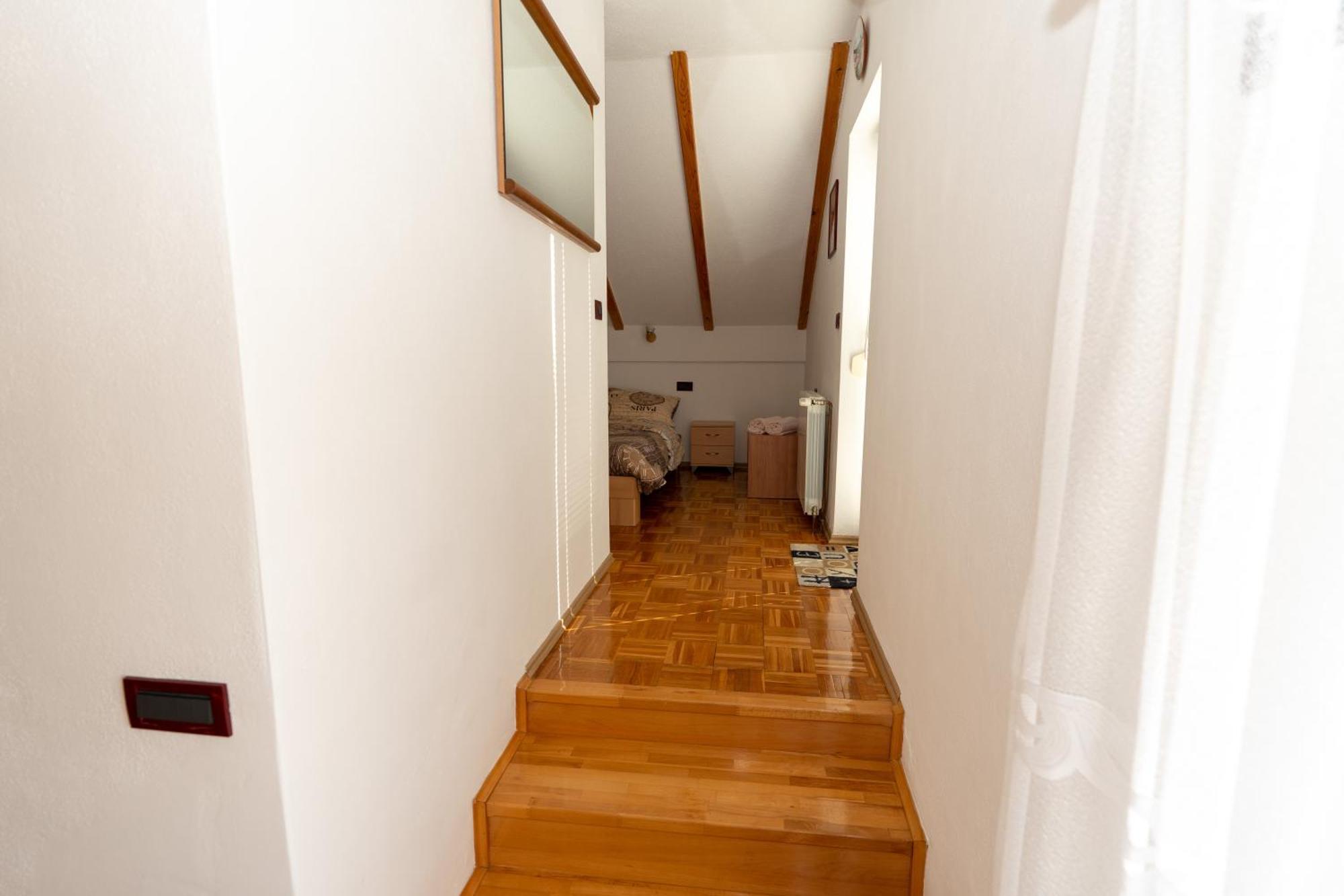 Apartman Miramare Оточац Экстерьер фото