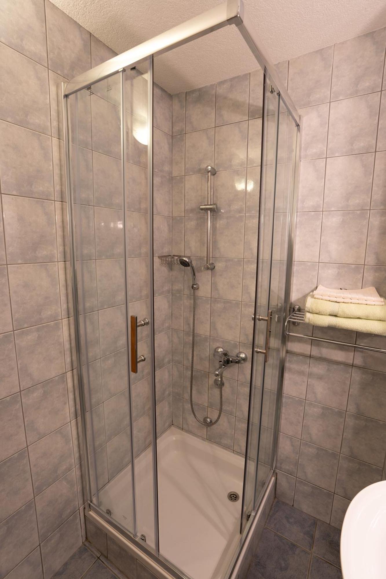 Apartman Miramare Оточац Экстерьер фото