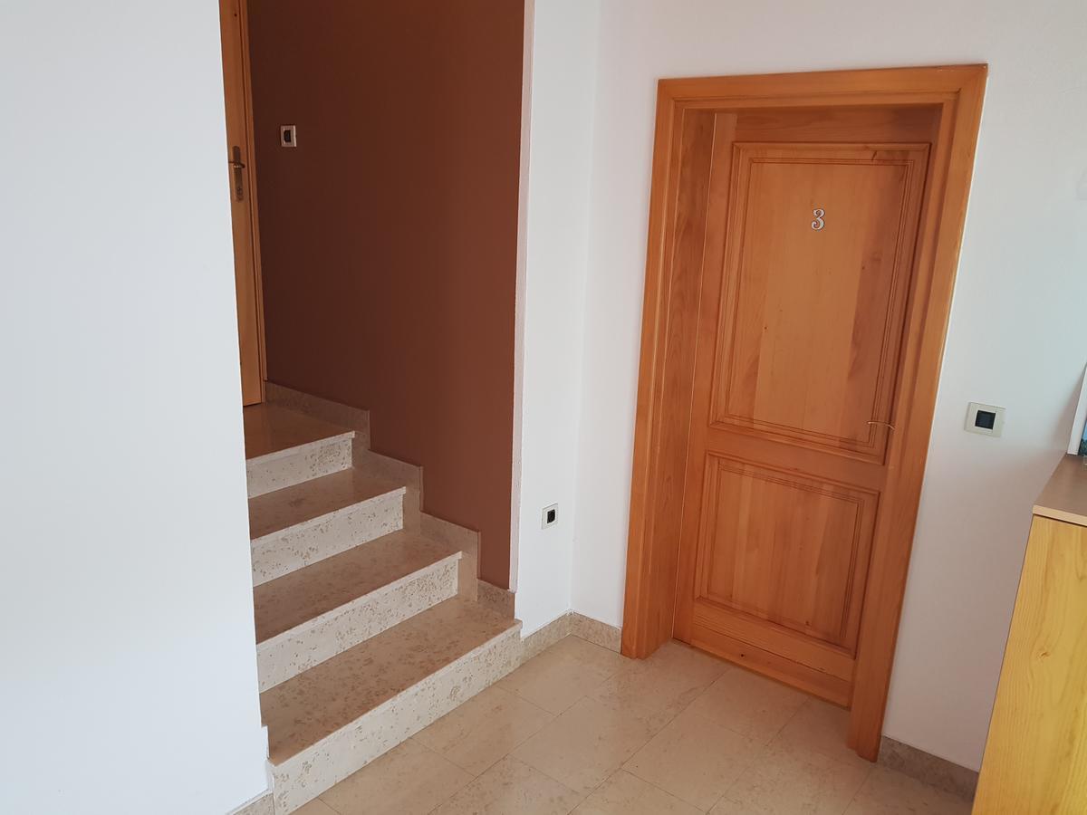 Apartman Miramare Оточац Экстерьер фото