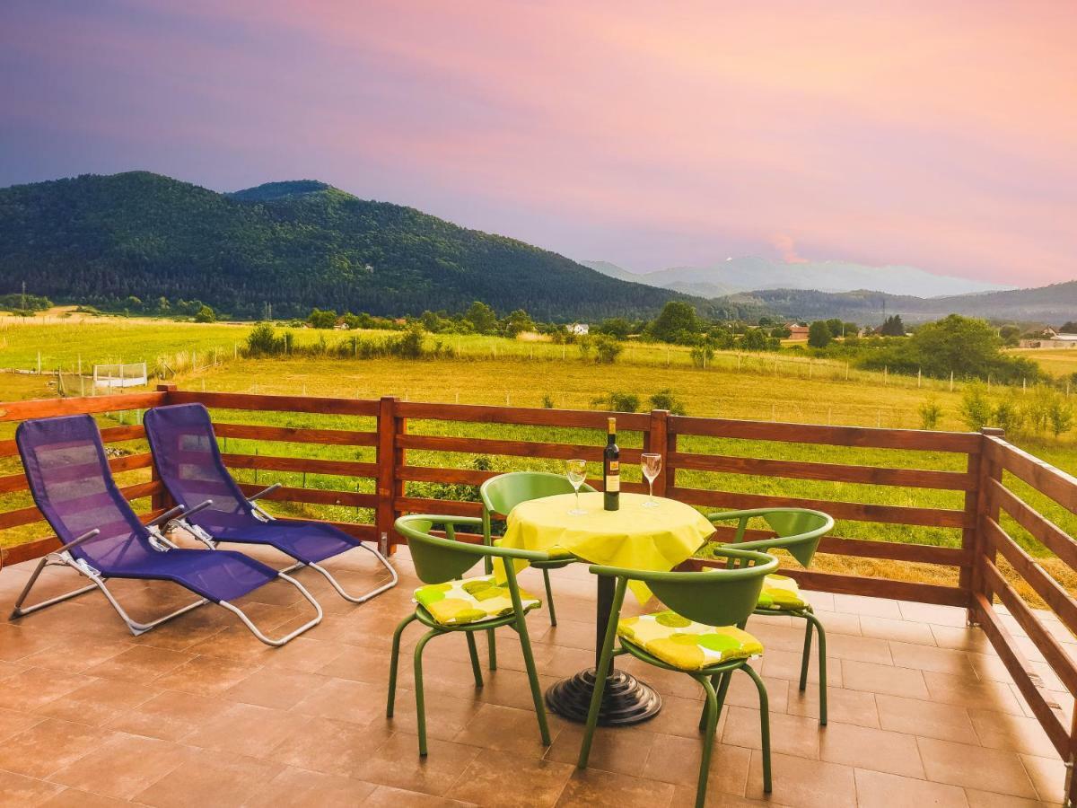 Apartman Miramare Оточац Экстерьер фото